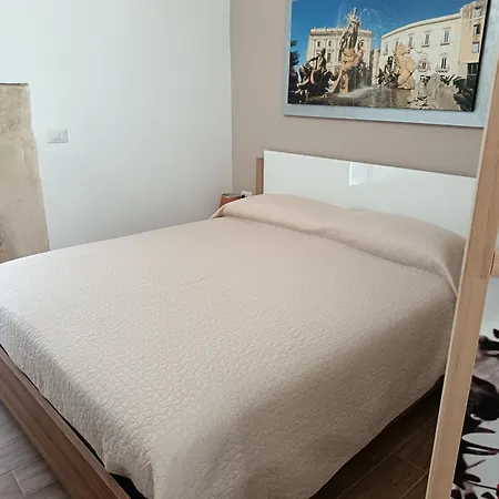 Casa Ortigia Katy סירקוזה